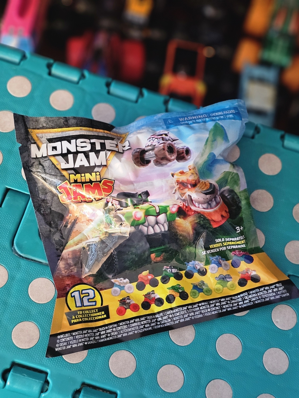 Monster Jam Mini Jams Series 23 Rare Chase Megalodon Monster Truck 1:87